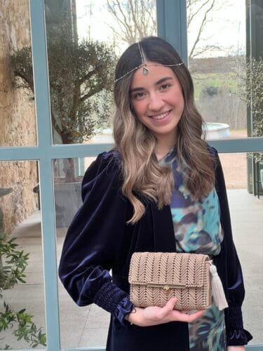Cómo vender bolsos hechos a mano: guía para empezar 1 Cluth cris 2 - CreatuKit