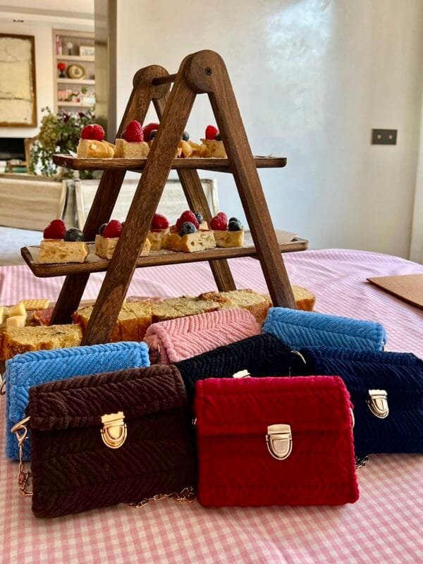 Bolso de malla plástica hecho a mano - CreatuKit