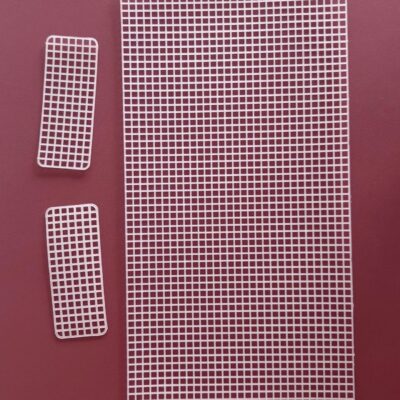 Malla plástica para bordar bolso