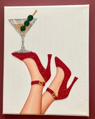 Cómo hacer un cuadro con diamantes por libre, paso a paso 1 Cuadro con diamantes terminado: tacones rojos y copa de martini con las piernas sin cubrir